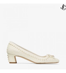 Elme45白い真珠飾ポンプ