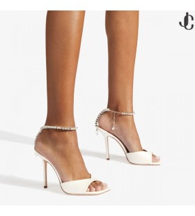 Saeda Sandál 100 Ivory Satin Sandále s Krištáľovo Embellishment