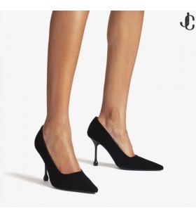 IXIA95 블랙 벨벳 펌프는 새로운 컬렉션