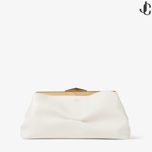 DIAMANTE MARCO de EMBRAGUE Latte Suave piel de Becerro Bolso de mano con Correa de Cadena de la Primavera 2023 colección